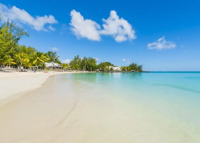 Number 5, Pebble Bay Appartments
