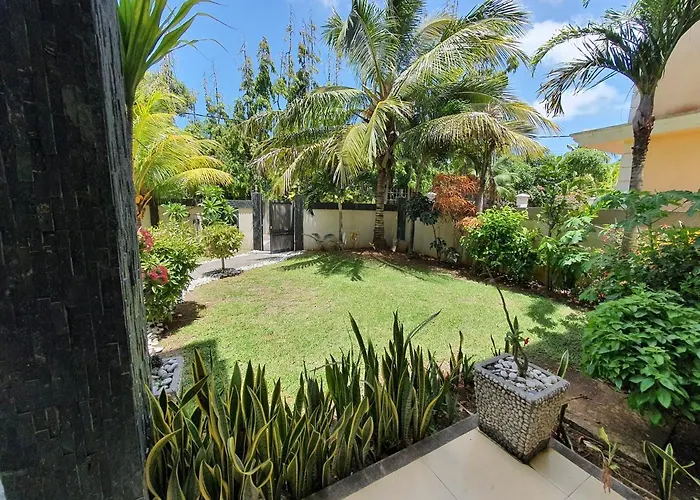 Number 5, Pebble Bay Appartments